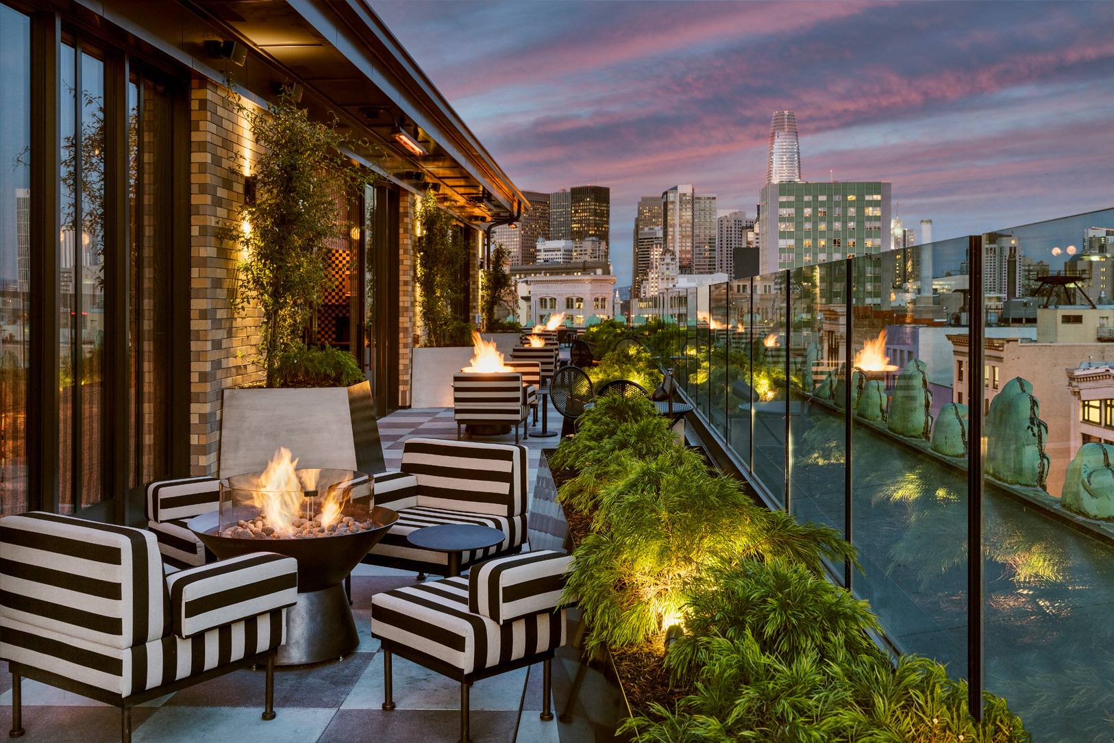 Rooftop patio with a view of San Francisco skyline